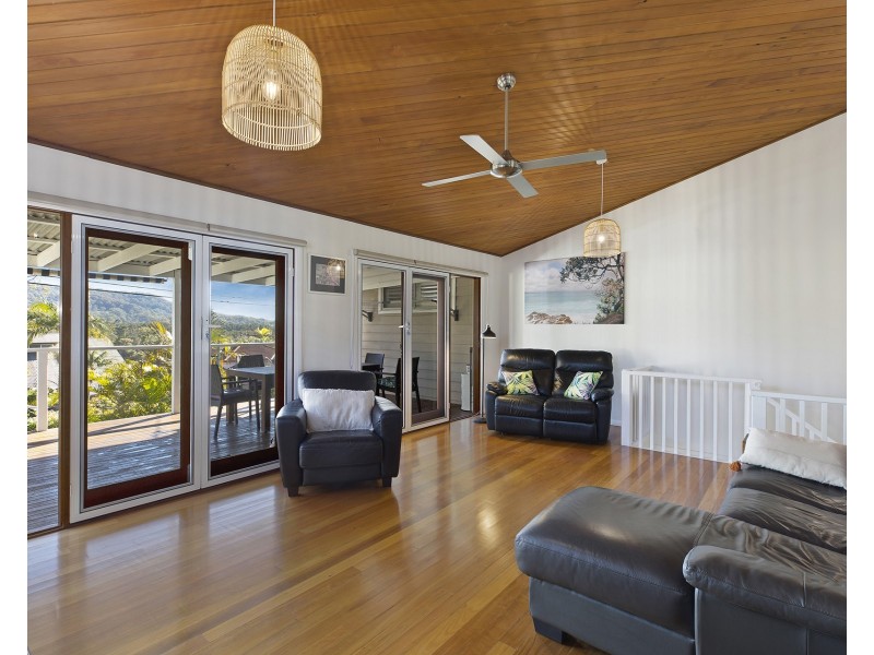 1/27 John Street, Forresters Beach NSW 2260