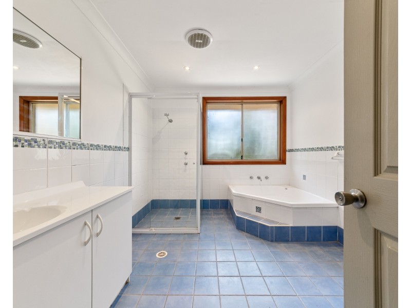 90 Karwin Avenue, Springfield NSW 2250