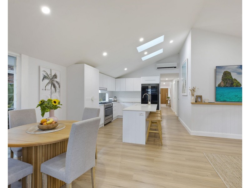 13 Kuburra Road, Erina NSW 2250