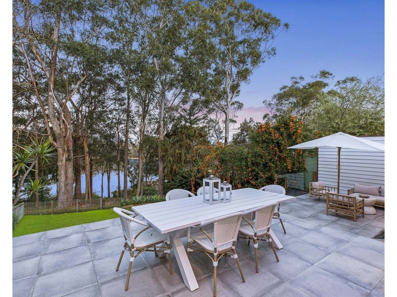 36 Lake Shore Drive, North Avoca NSW 2260