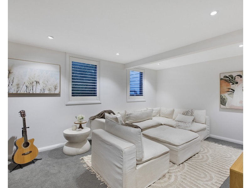 36 Lake Shore Drive, North Avoca NSW 2260