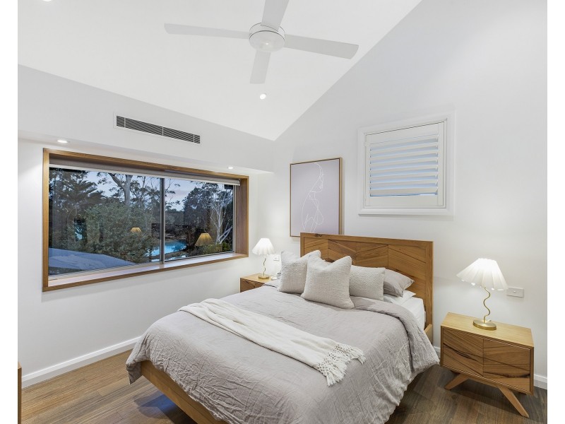 36 Lake Shore Drive, North Avoca NSW 2260