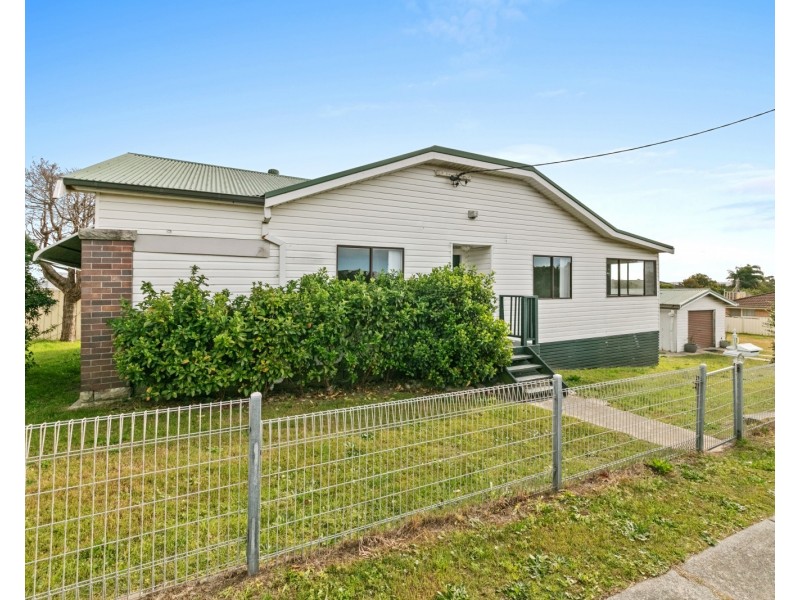 16 Lynwood Avenue, The Entrance NSW 2261