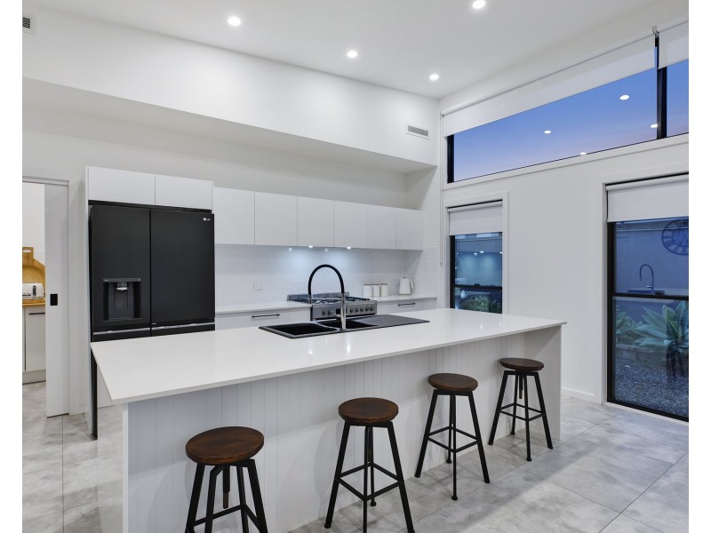 288 The Entrance Road, Erina NSW 2250