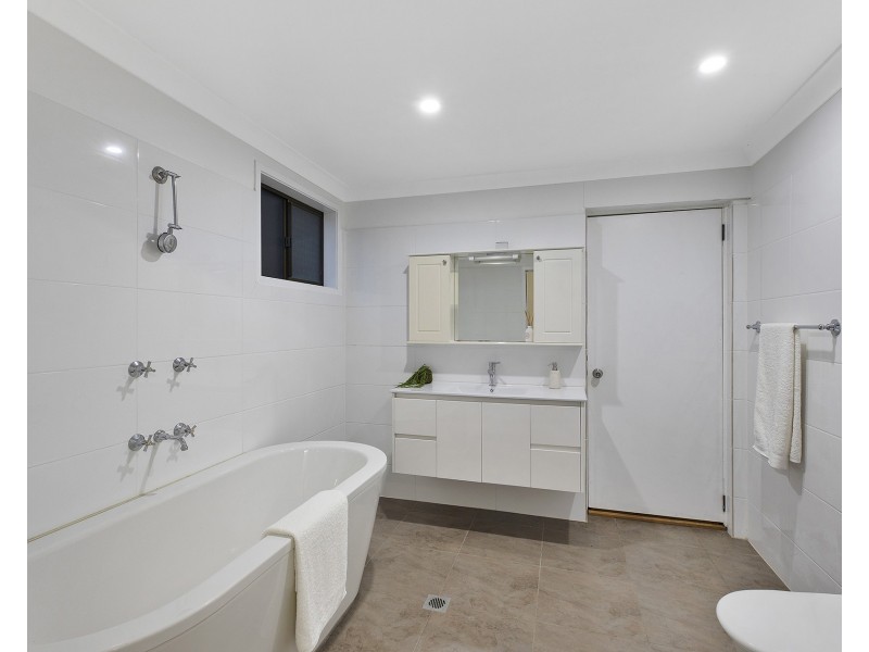 288 The Entrance Road, Erina NSW 2250