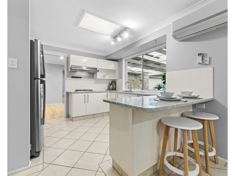 62 Perratt Close, Lisarow NSW 2250