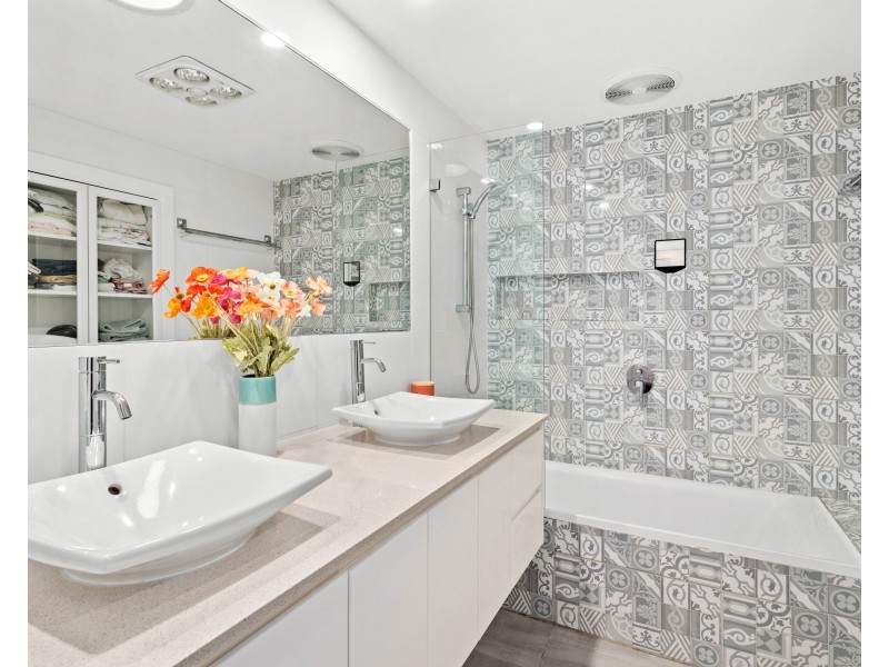 9 Green Plateau Road, Springfield NSW 2250