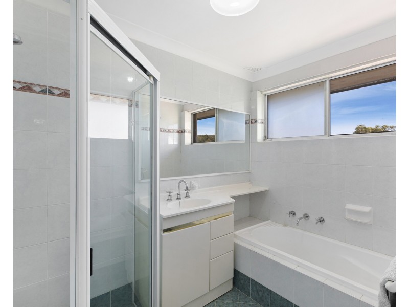12 John Street, Forresters Beach NSW 2260