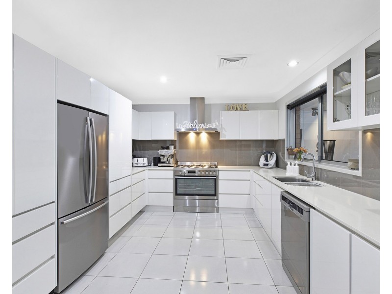 143 Cresthaven Avenue, Bateau Bay NSW 2261