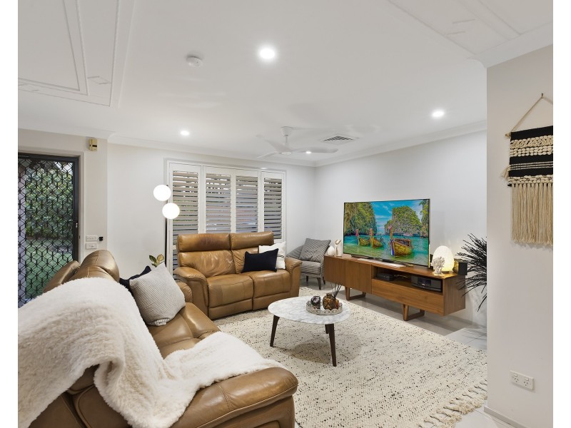 143 Cresthaven Avenue, Bateau Bay NSW 2261