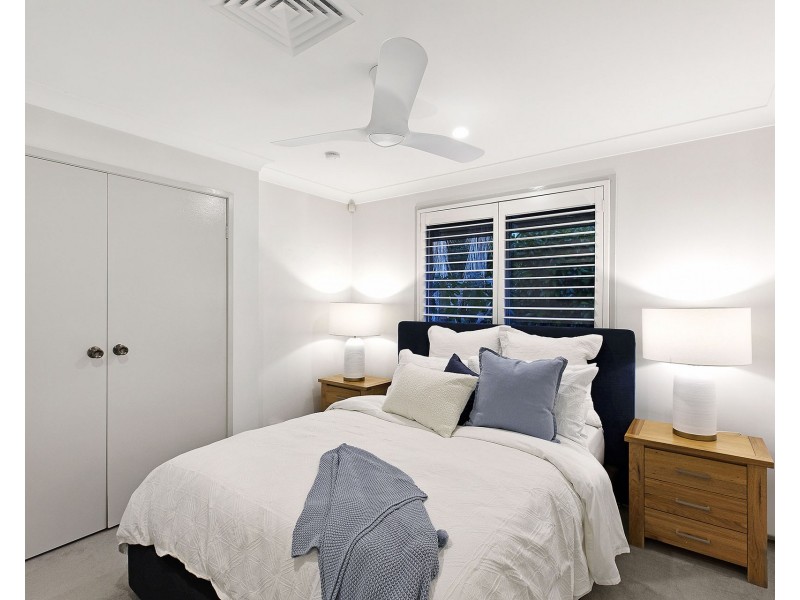 143 Cresthaven Avenue, Bateau Bay NSW 2261