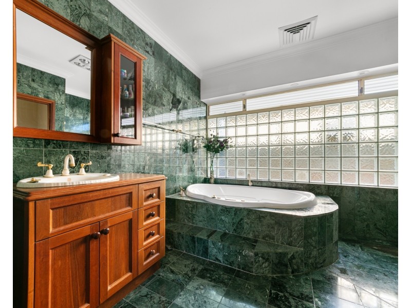 45 Bay View Avenue, East Gosford NSW 2250