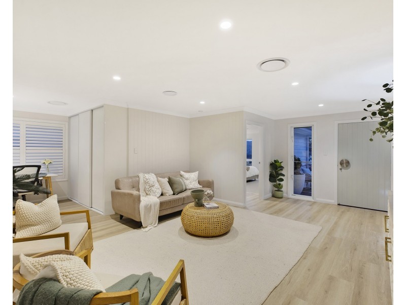 24 Joan Street, Forresters Beach NSW 2260
