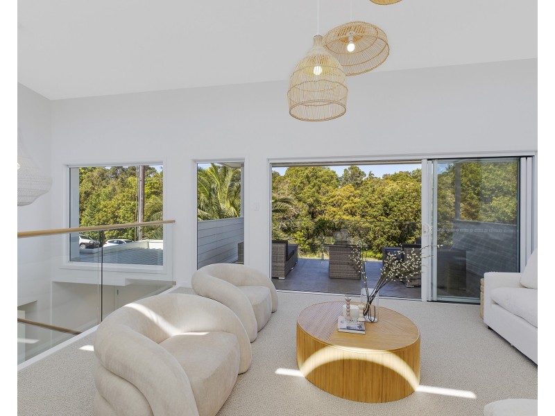 51 Blue Bell Drive, Wamberal NSW 2260