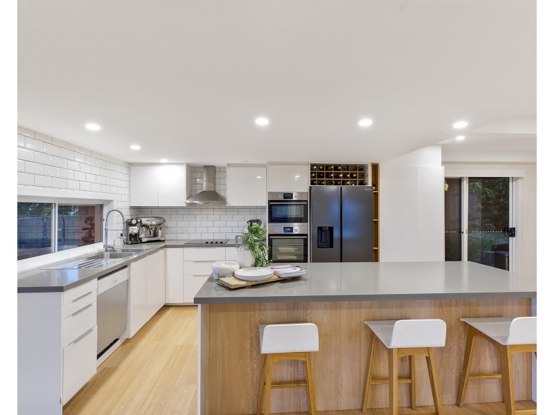 10 Margherita Avenue, Bateau Bay NSW 2261