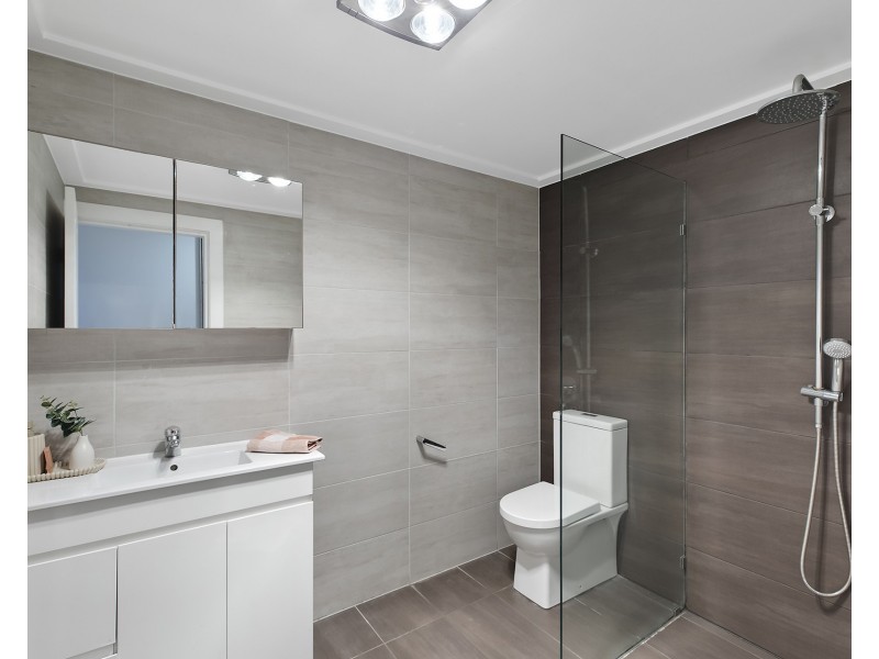 10 Margherita Avenue, Bateau Bay NSW 2261