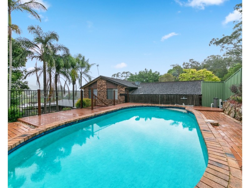 1 Lana Avenue, Wyoming NSW 2250