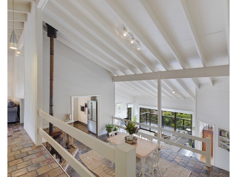 4 Hopetoun Street, Forresters Beach NSW 2260