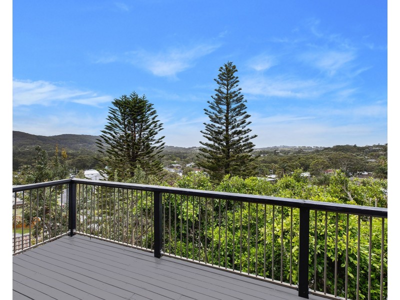 4 Hopetoun Street, Forresters Beach NSW 2260