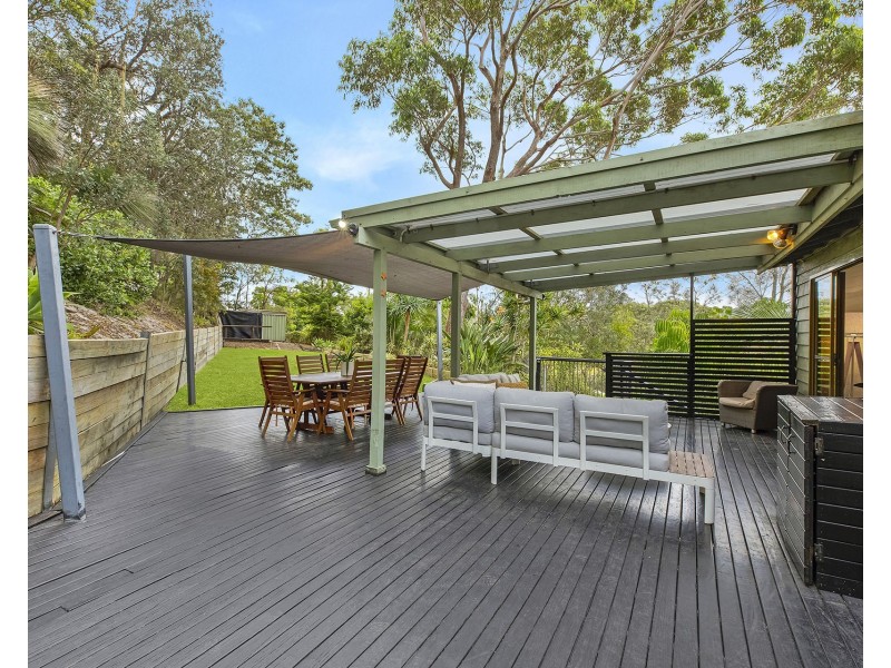 4 Hopetoun Street, Forresters Beach NSW 2260