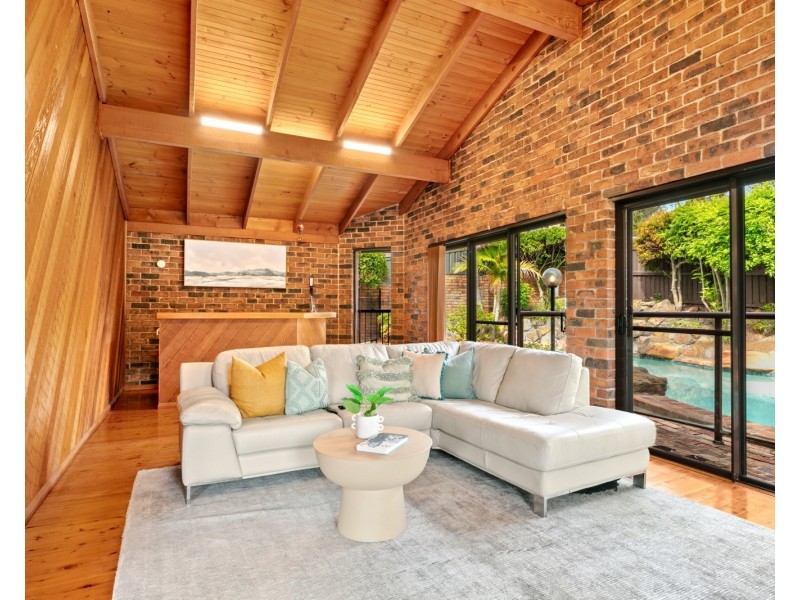 2 Neeworra Avenue, Narara NSW 2250