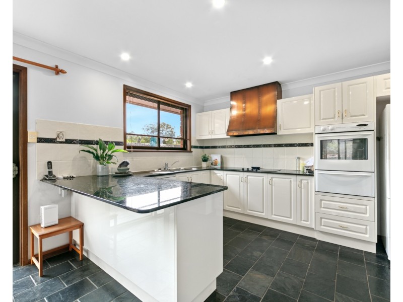 2 Neeworra Avenue, Narara NSW 2250