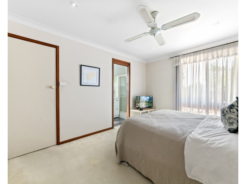 2 Neeworra Avenue, Narara NSW 2250