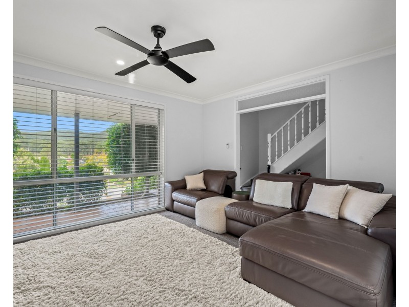 11 Blue Wren Close, Green Point NSW 2251