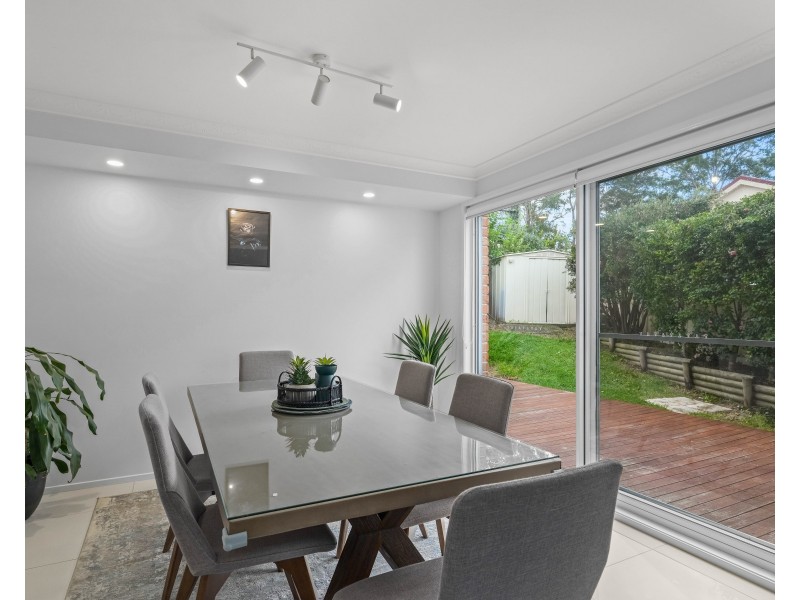 11 Blue Wren Close, Green Point NSW 2251