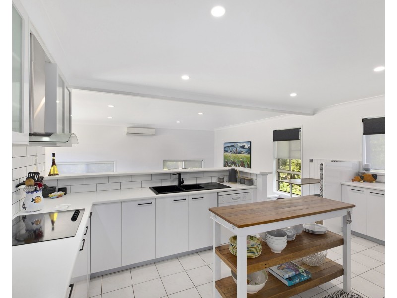 16 Cottee Crescent, Terrigal NSW 2260