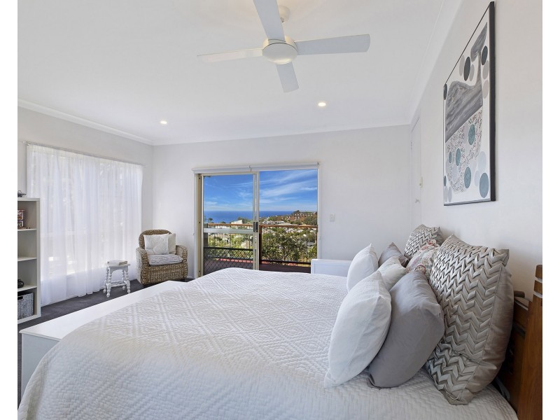 16 Cottee Crescent, Terrigal NSW 2260