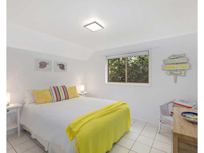 16 Cottee Crescent, Terrigal NSW 2260