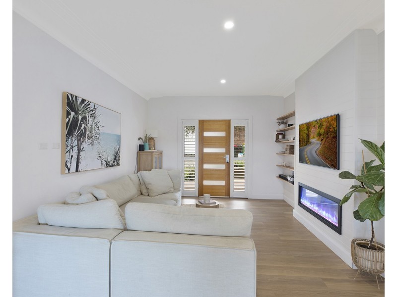 742 The Entrance Road, Wamberal NSW 2260