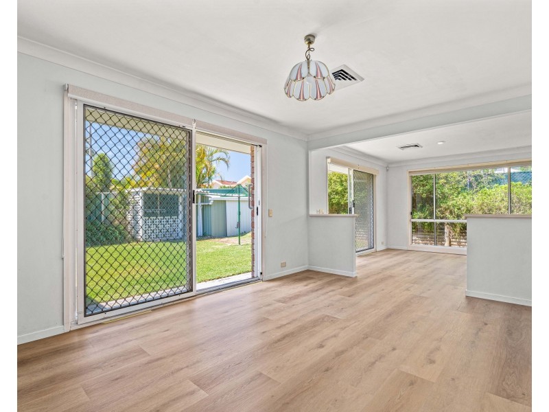 12 Eden Grove, Erina NSW 2250