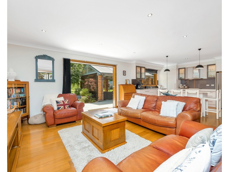 134 Manns Road, Narara NSW 2250