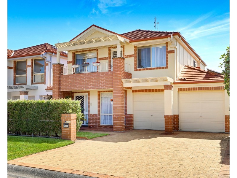 26 Wingello Crescent, Wyoming NSW 2250