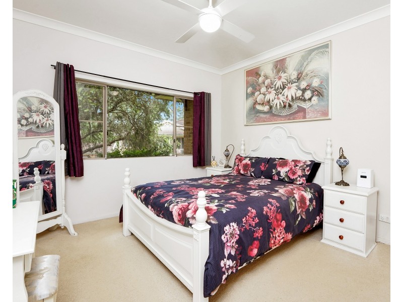 22/12-20 Kinarra Avenue, Wyoming NSW 2250