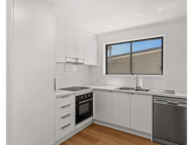 1/30 Renwick Street, Wyoming NSW 2250