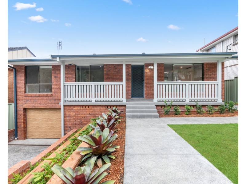25 Lock Avenue, Springfield NSW 2250
