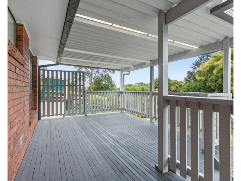 25 Lock Avenue, Springfield NSW 2250