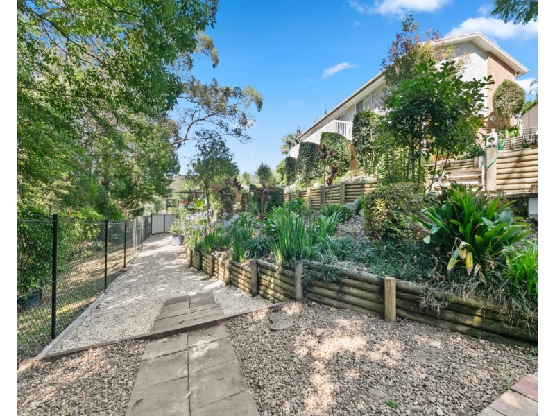 27 Barkala Street, Lisarow NSW 2250