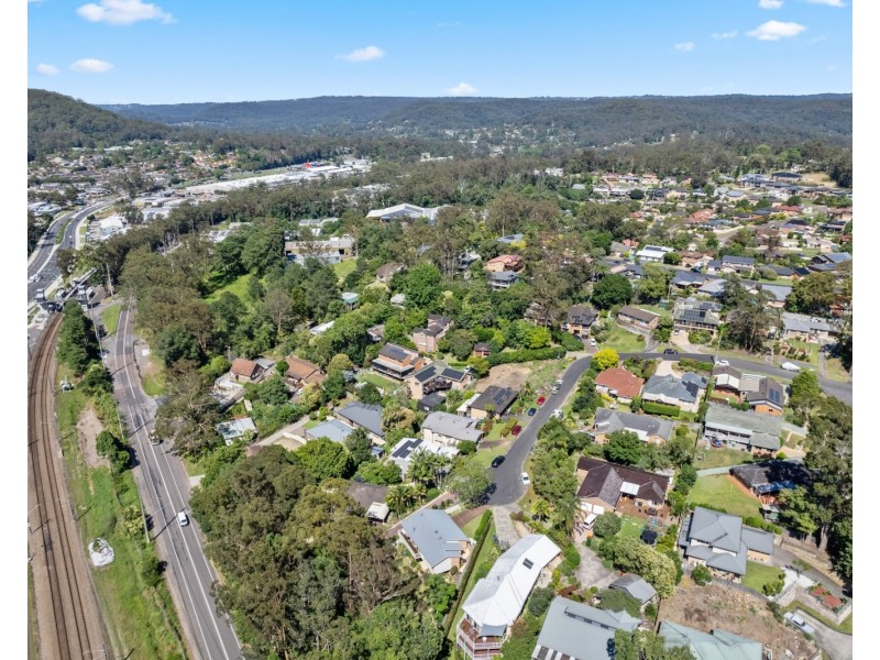 27 Barkala Street, Lisarow NSW 2250