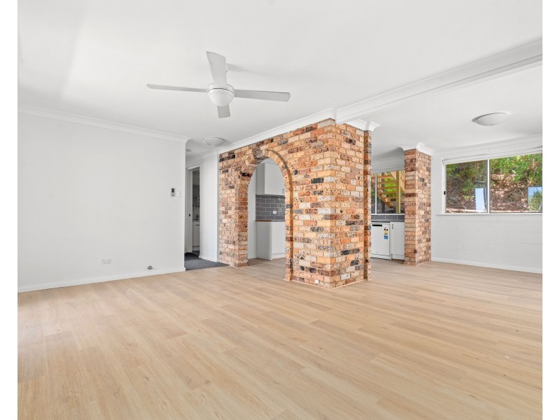 1/100 Riviera Avenue, Terrigal NSW 2260