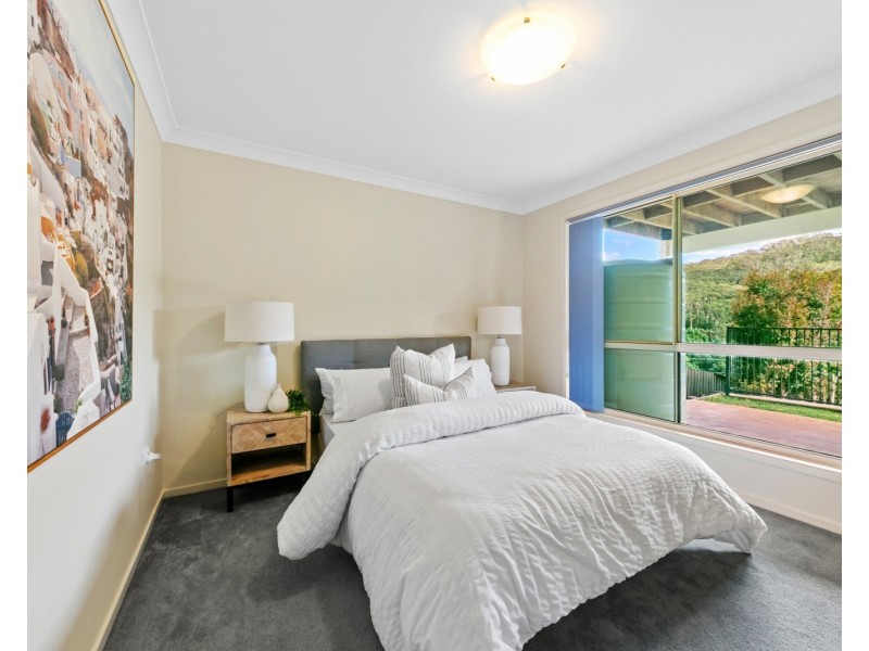 28 Jean Norman Close, Wyoming NSW 2250