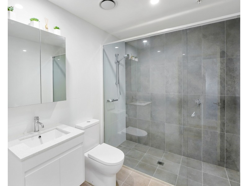 1003/277 Mann Street, Gosford NSW 2250