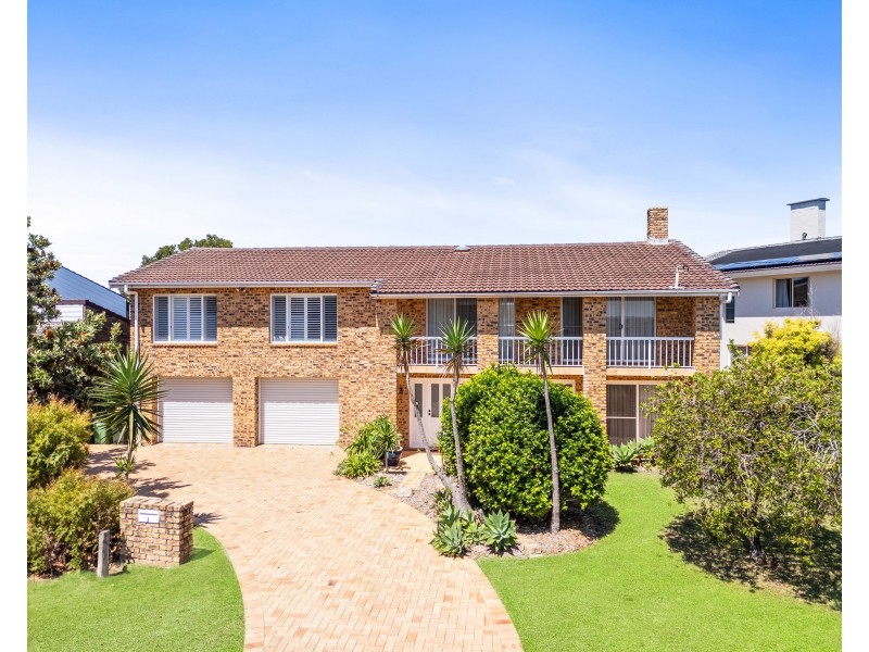 3 Myee Place, Forresters Beach NSW 2260
