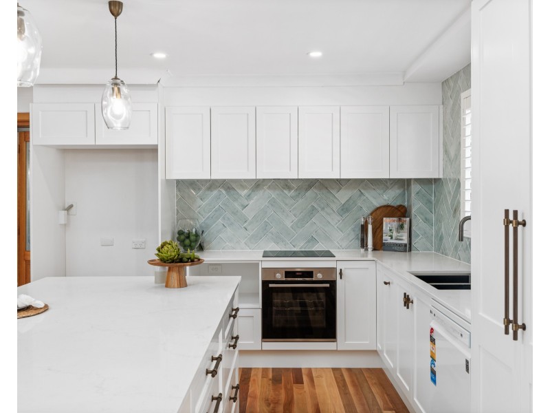 3 Myee Place, Forresters Beach NSW 2260