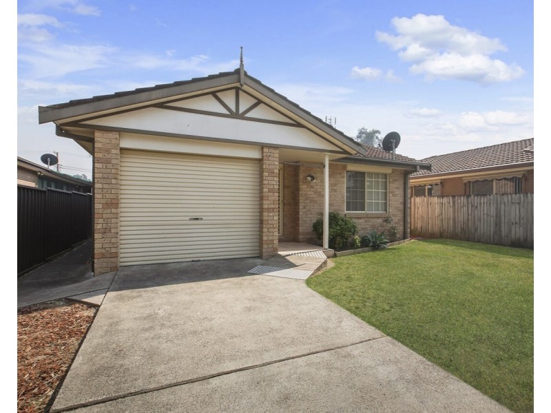 2/62 Watkin Avenue, Woy Woy NSW 2256