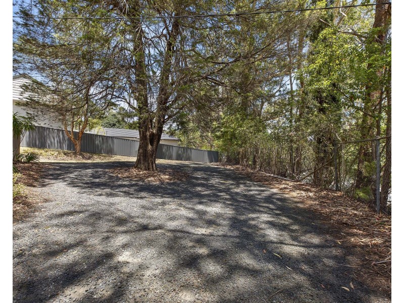 647 Pacific Highway, Wyoming NSW 2250