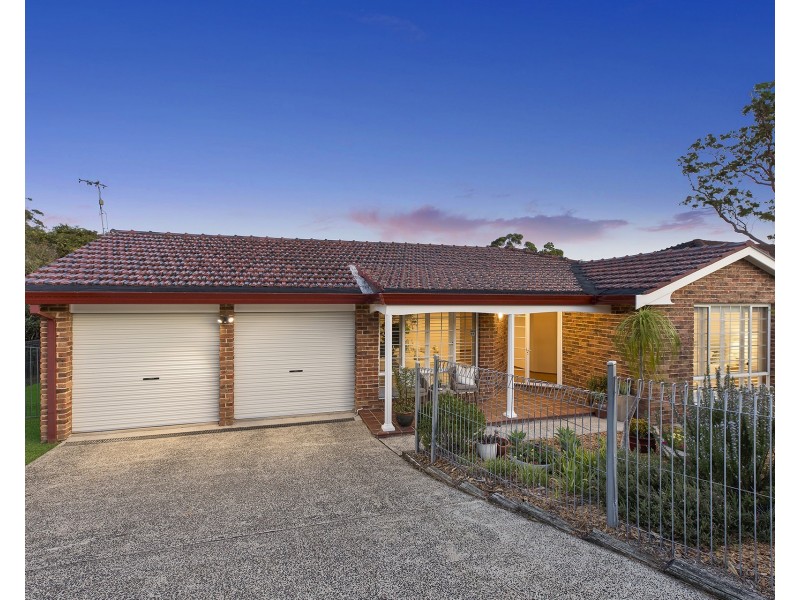 22 Howard Avenue, Green Point NSW 2251